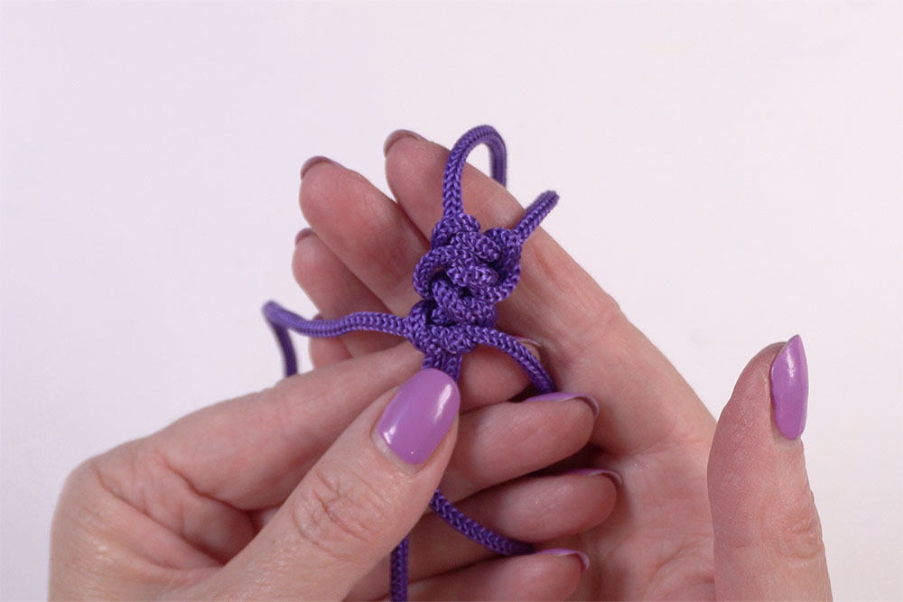 The ULTIMATE Stretch Bracelet knot + 6 Bonus Tips to make it even